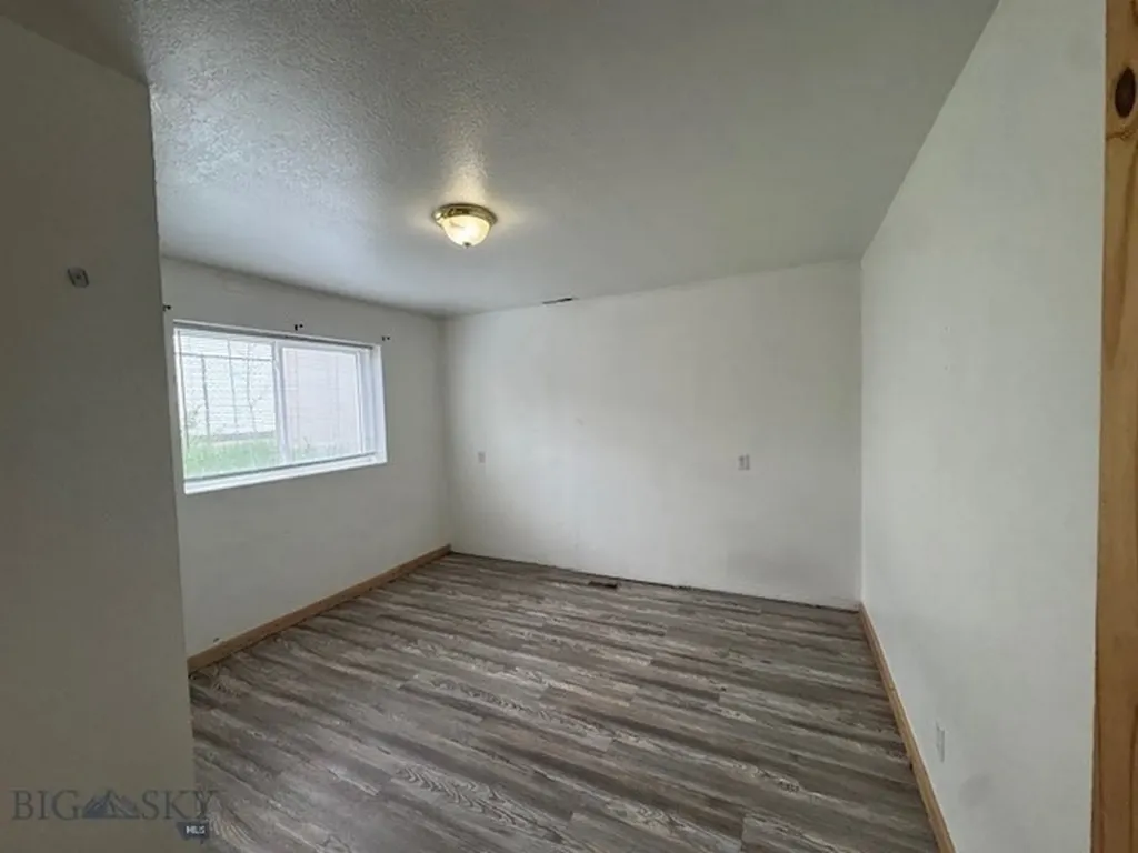302 10th Belgrade MT 59714