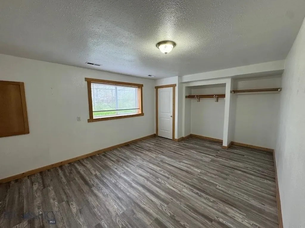 302 10th Belgrade MT 59714
