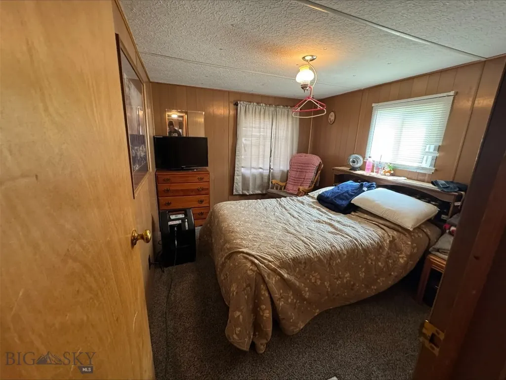1300 Sunrise Lane Butte MT 59701