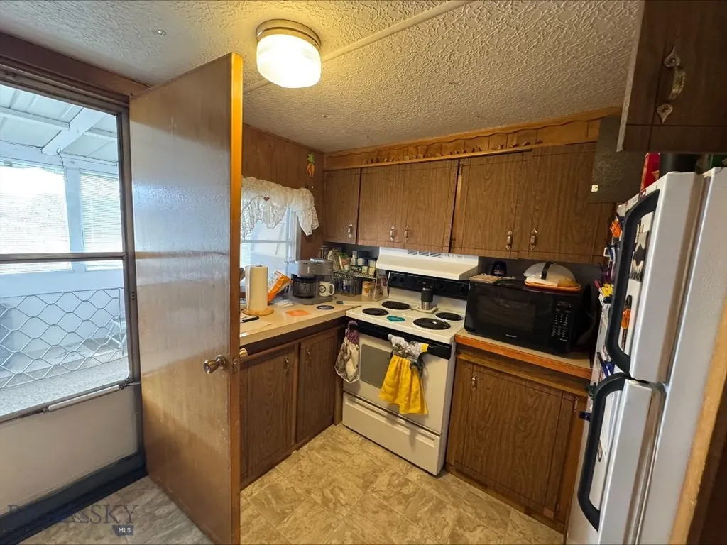 1300 Sunrise Lane Butte MT 59701