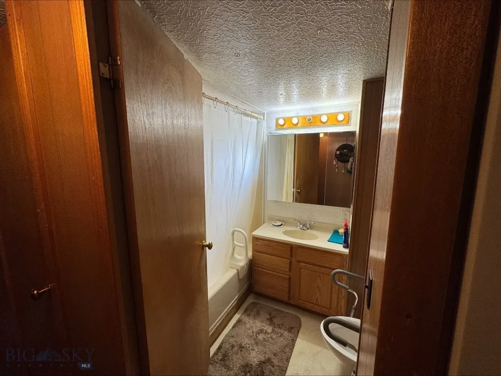 1300 Sunrise Lane Butte MT 59701