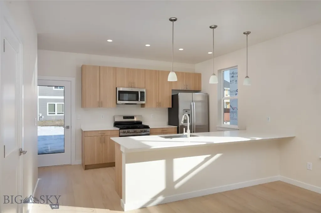 811 Spaniel Lane Belgrade MT 59714