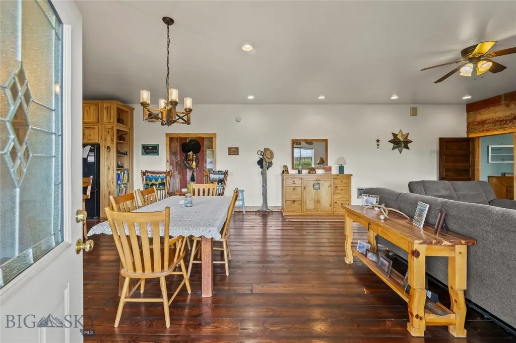 28 Great Escape Wilsall MT 59086