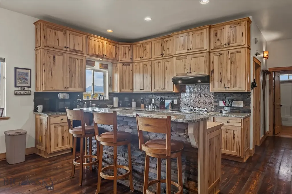 28 Great Escape Wilsall MT 59086