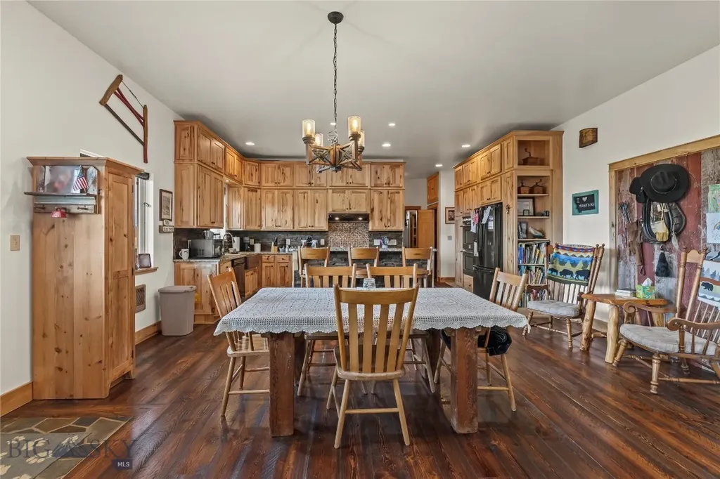 28 Great Escape Wilsall MT 59086