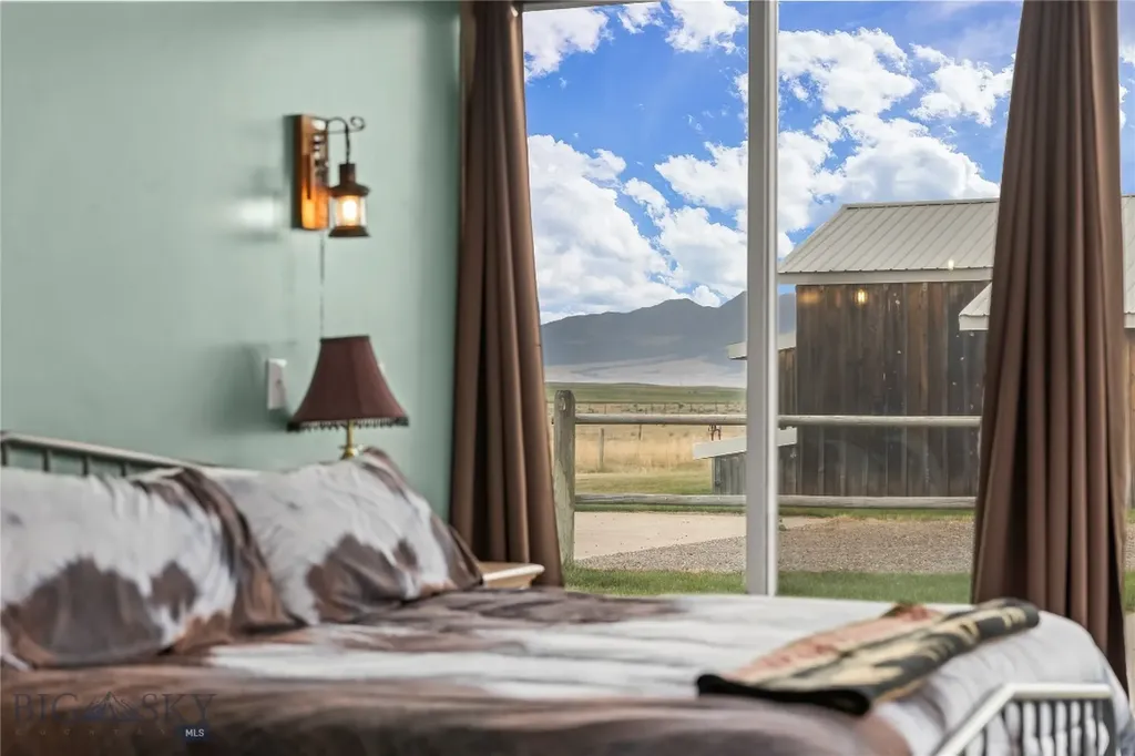 28 Great Escape Wilsall MT 59086