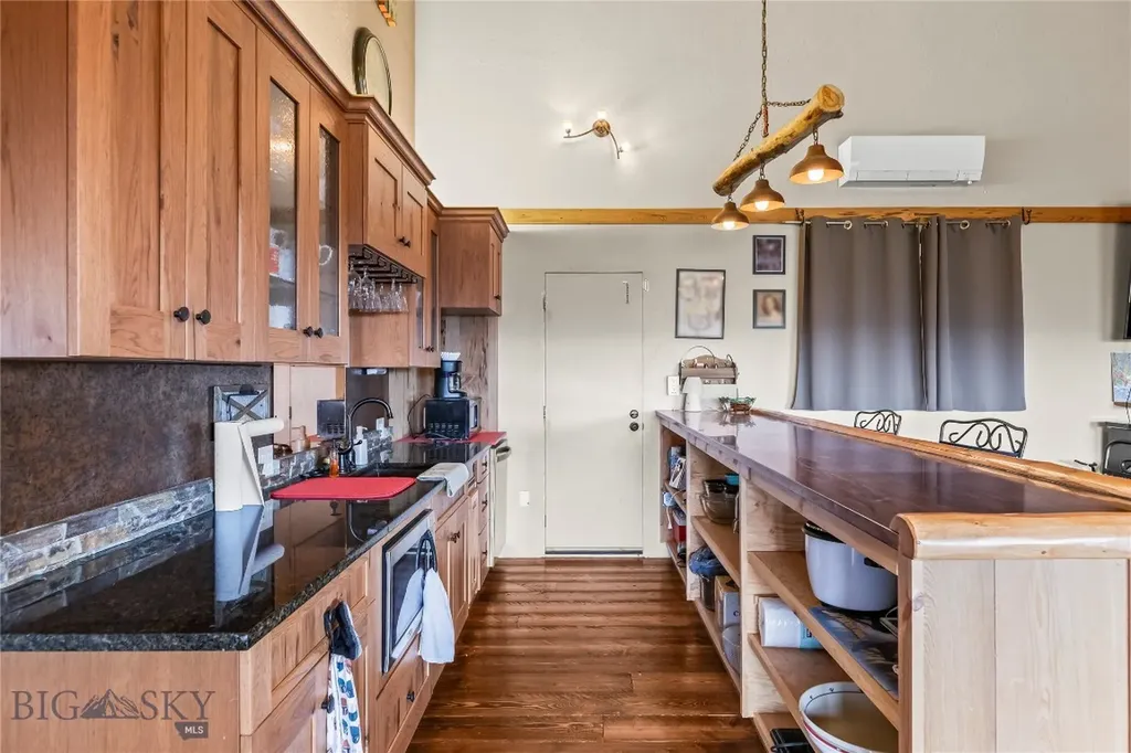 28 Great Escape Wilsall MT 59086