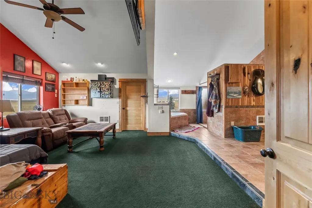28 Great Escape Wilsall MT 59086