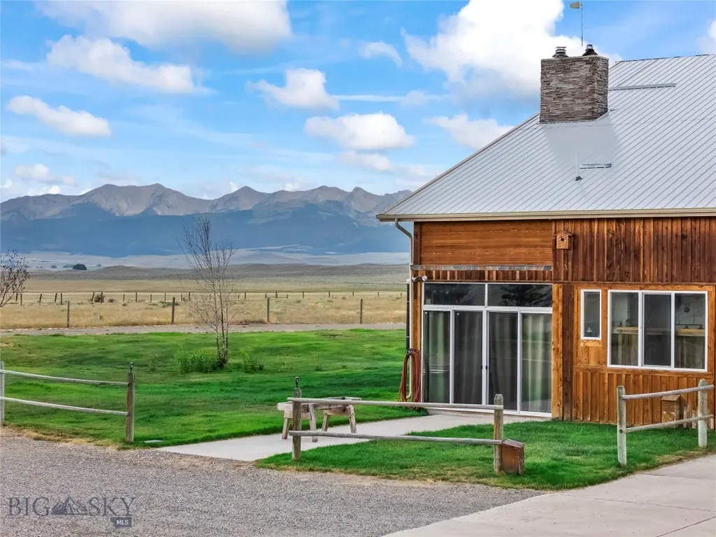28 Great Escape Wilsall MT 59086