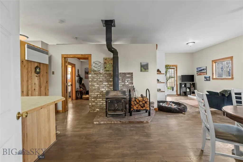28 Great Escape Wilsall MT 59086