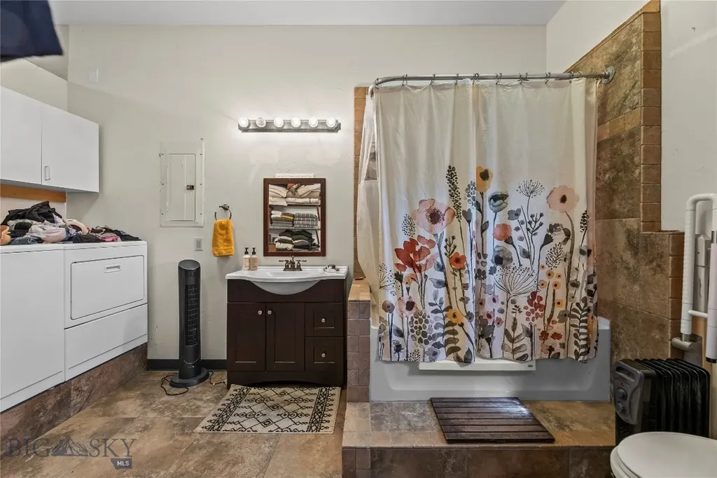 28 Great Escape Wilsall MT 59086