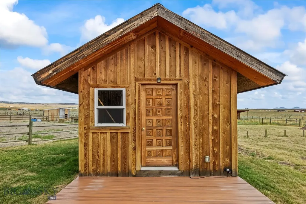28 Great Escape Wilsall MT 59086