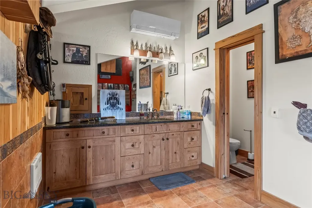 28 Great Escape Wilsall MT 59086