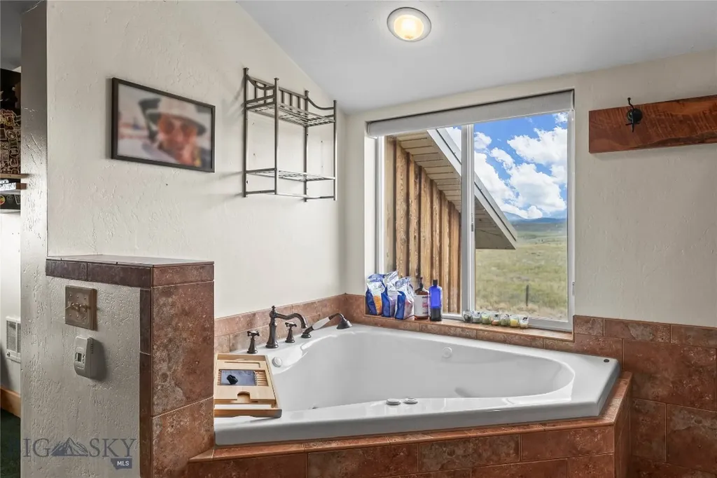 28 Great Escape Wilsall MT 59086