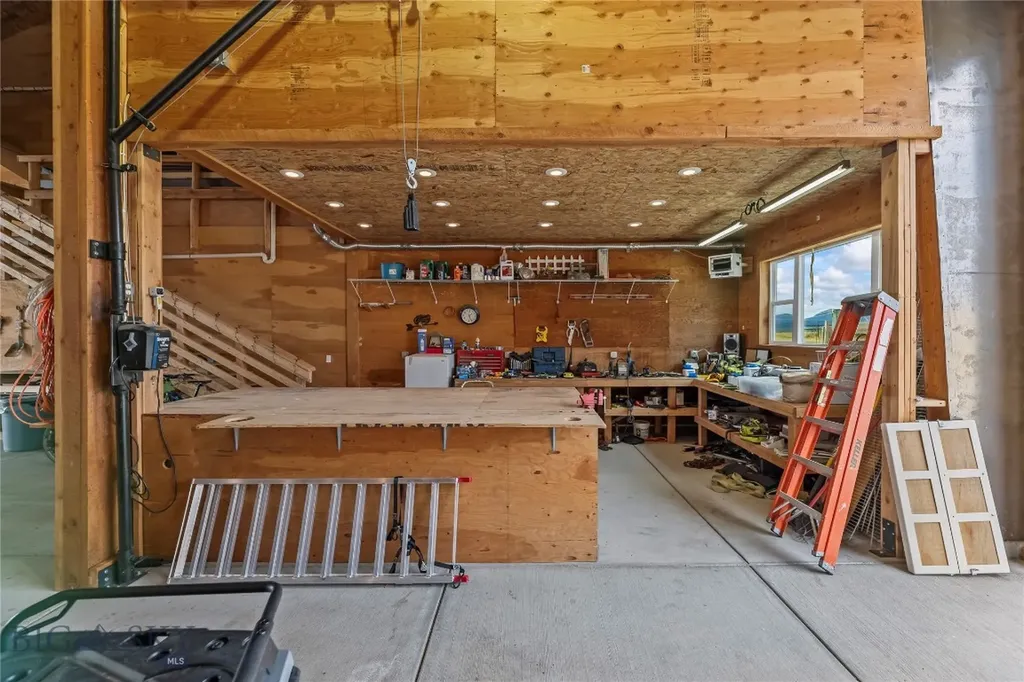28 Great Escape Wilsall MT 59086