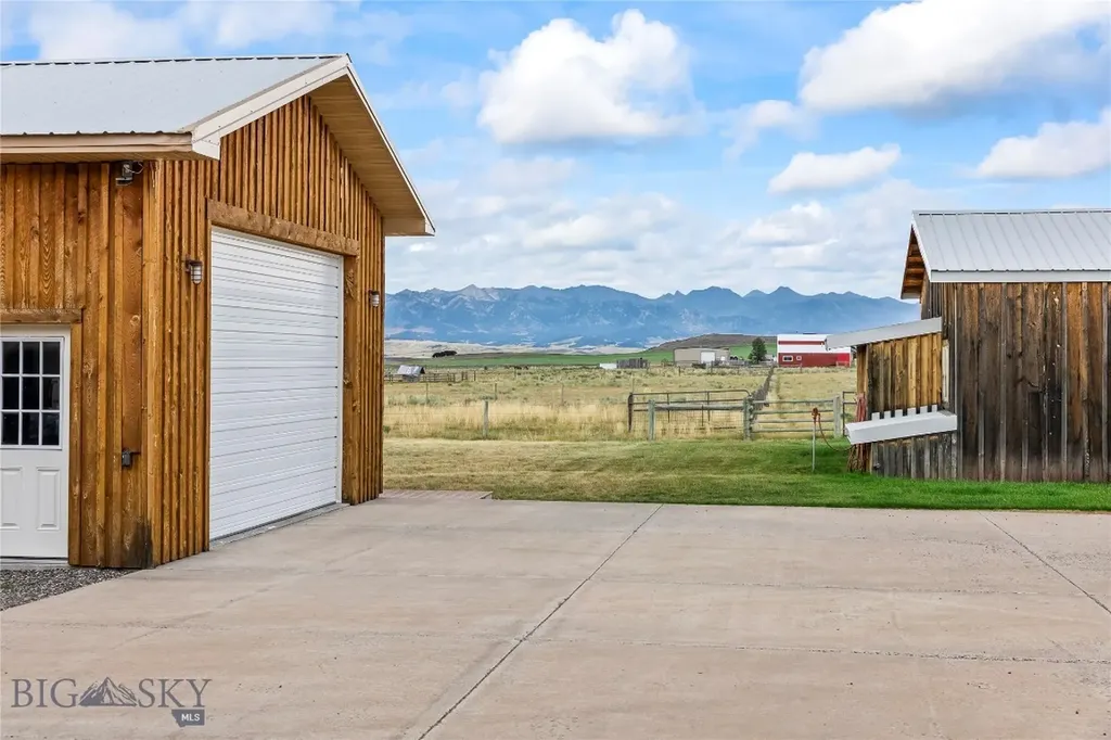 28 Great Escape Wilsall MT 59086