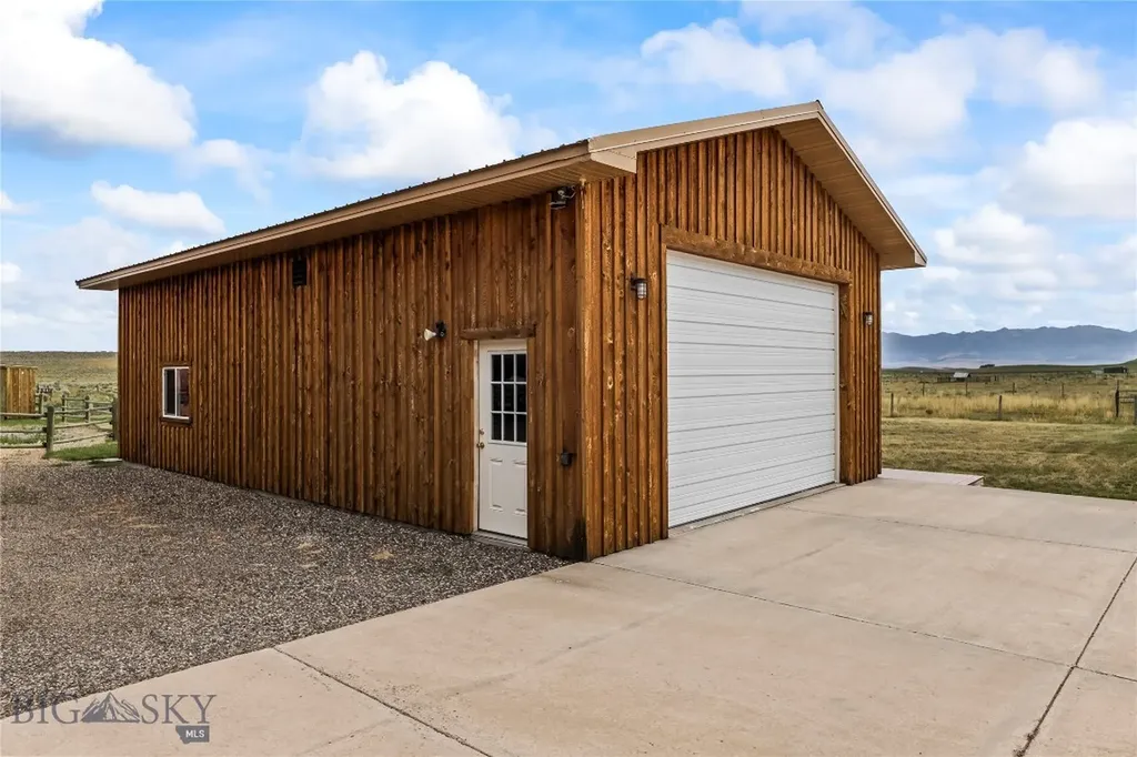 28 Great Escape Wilsall MT 59086