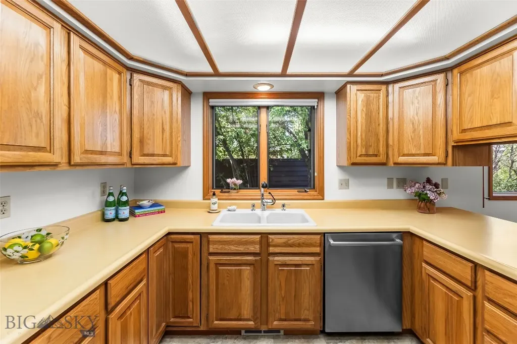 1717 S Black Avenue Bozeman MT 59715