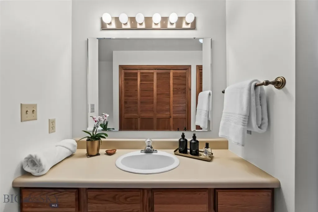 1717 S Black Avenue Bozeman MT 59715