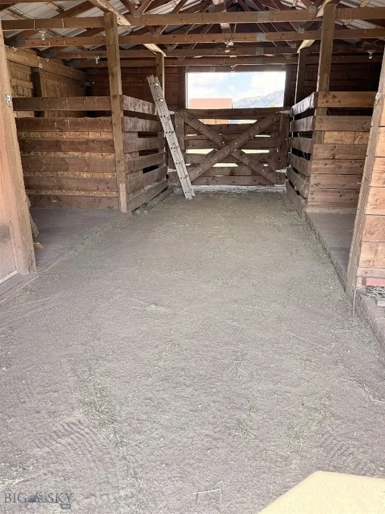 8350 Sypes Canyon Road Bozeman MT 59715