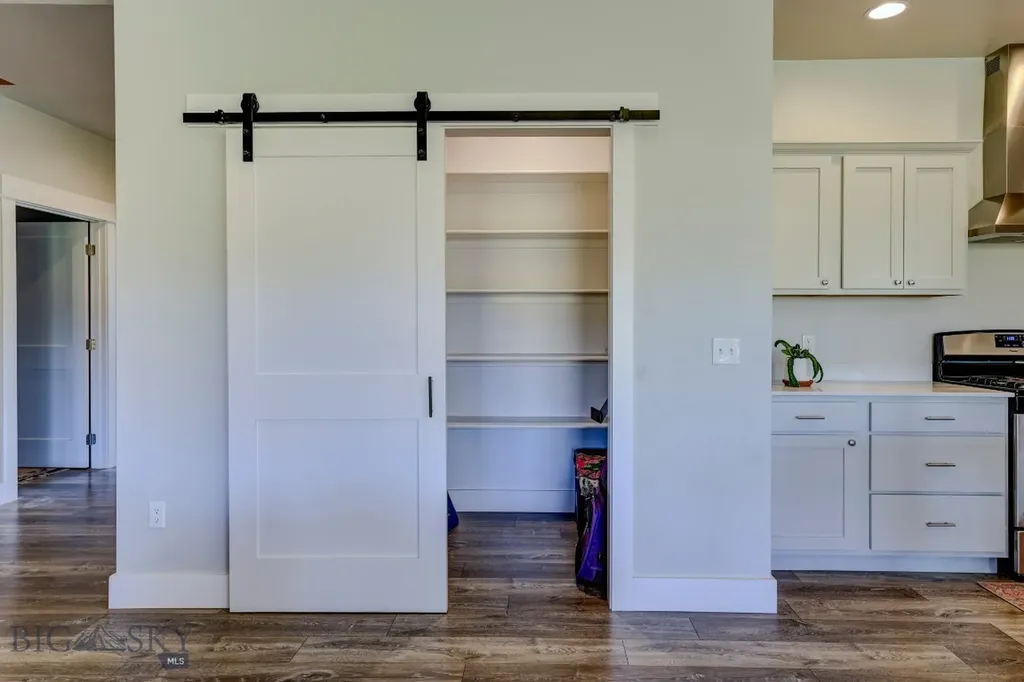 1115 Sweetgrass Livingston MT 59047
