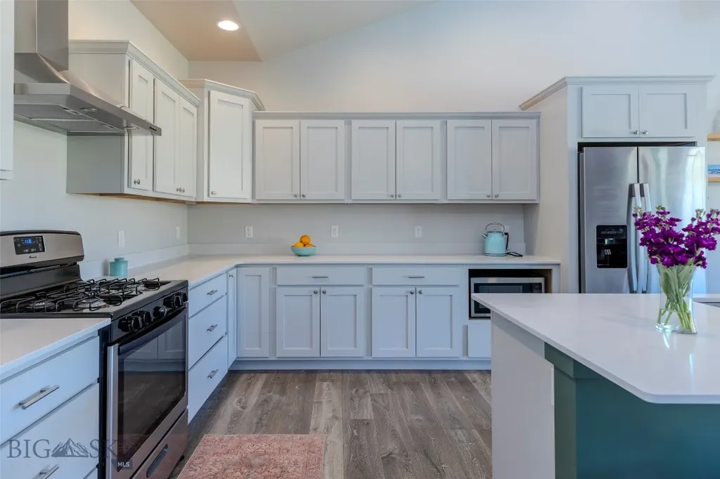 1115 Sweetgrass Livingston MT 59047