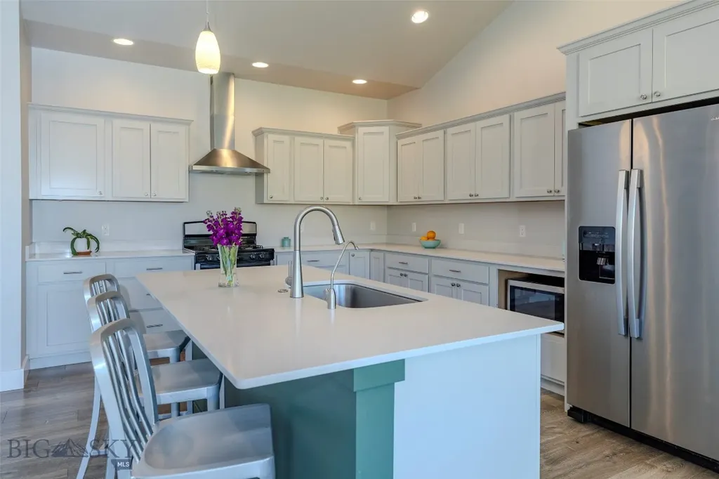 1115 Sweetgrass Livingston MT 59047
