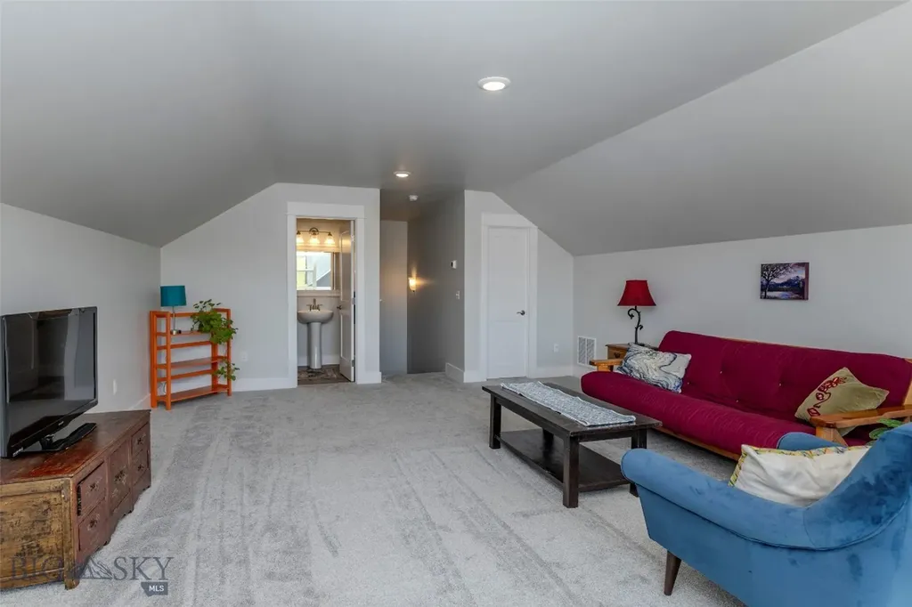 1115 Sweetgrass Livingston MT 59047