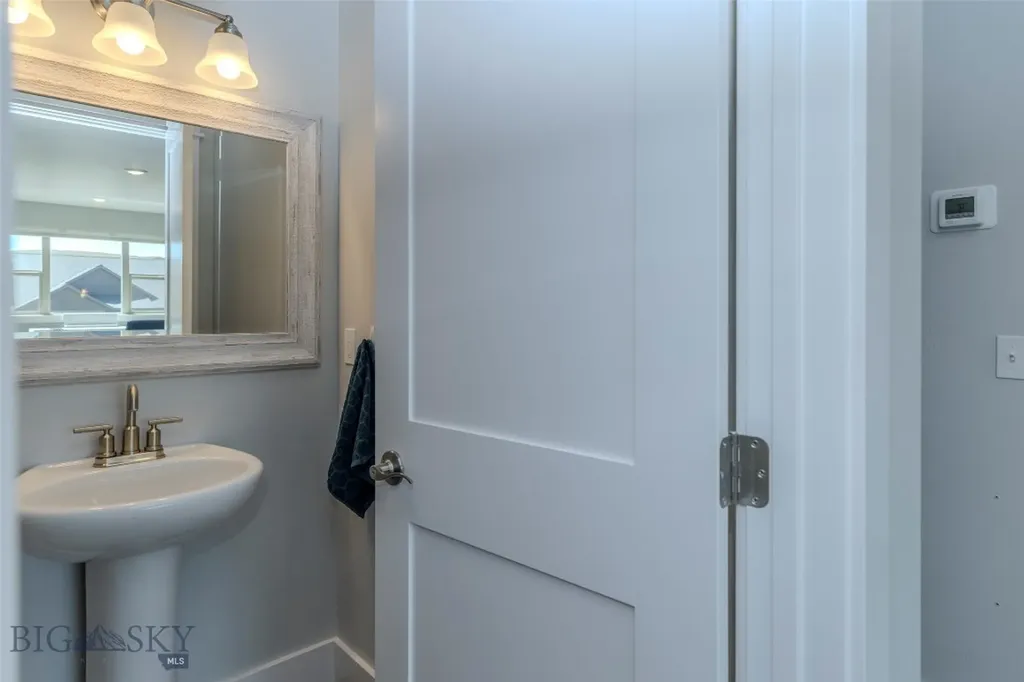1115 Sweetgrass Livingston MT 59047