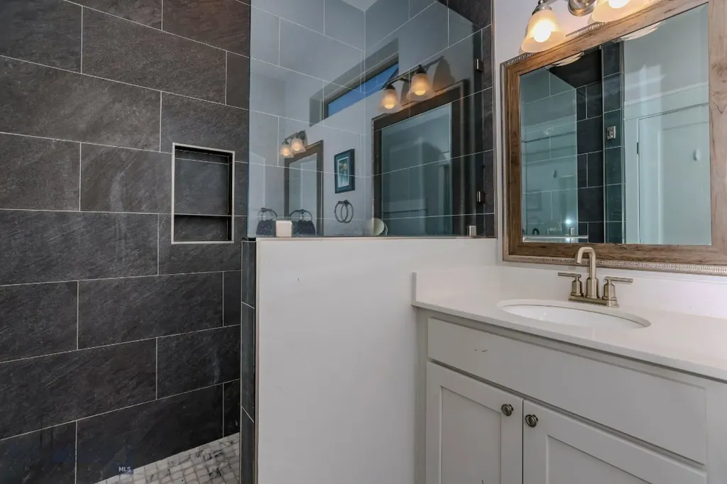 1115 Sweetgrass Livingston MT 59047