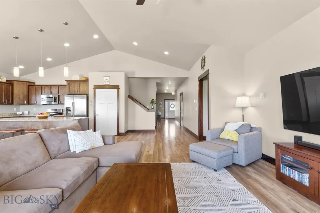 150 Pioneer Crossing Manhattan MT 59741