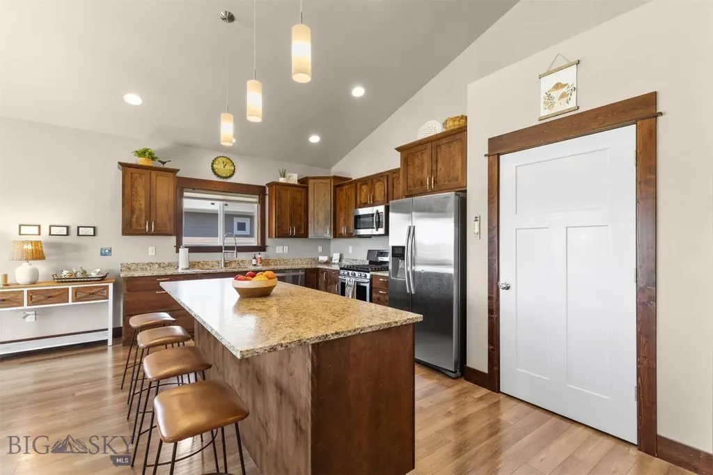 150 Pioneer Crossing Manhattan MT 59741