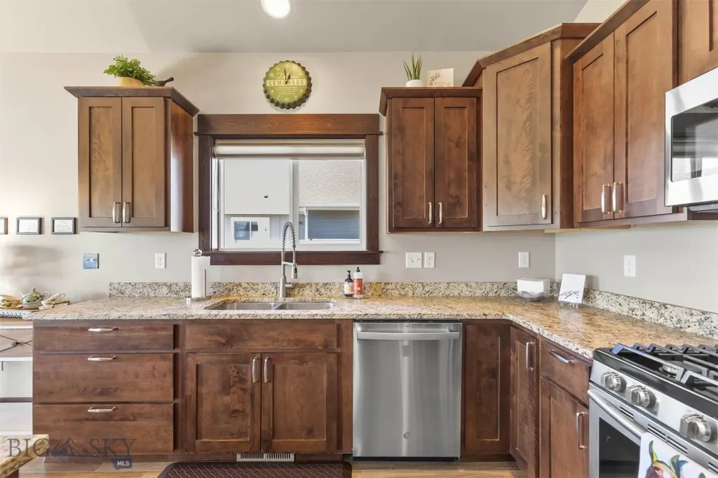 150 Pioneer Crossing Manhattan MT 59741