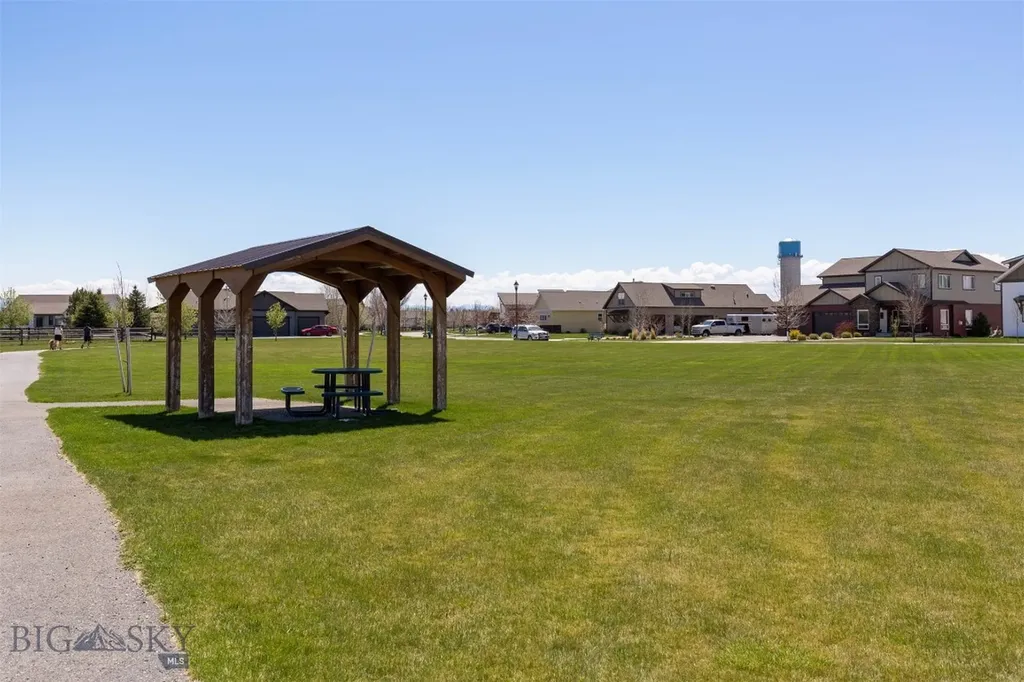 150 Pioneer Crossing Manhattan MT 59741