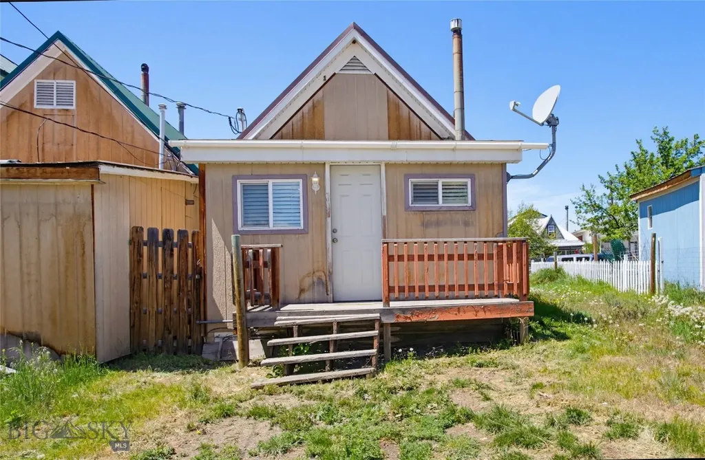 538 S Colorado Butte MT 59701