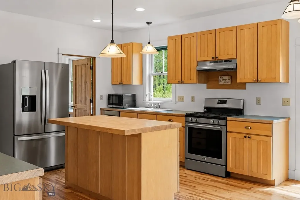 648 Bushnell Road Bozeman MT 59718