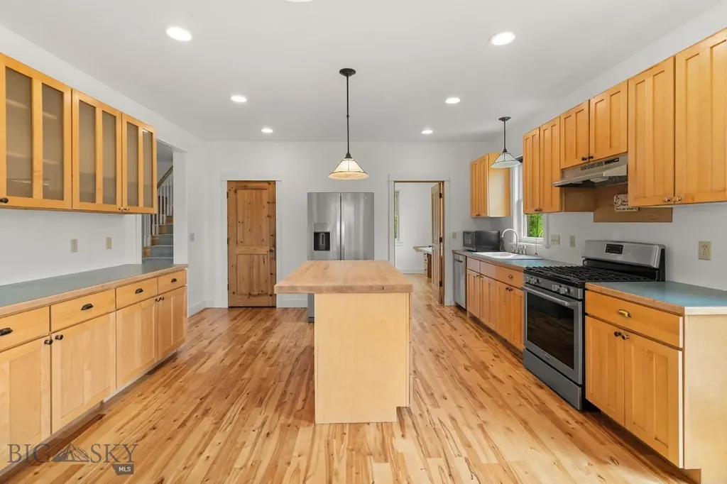648 Bushnell Road Bozeman MT 59718