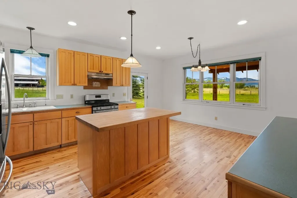 648 Bushnell Road Bozeman MT 59718