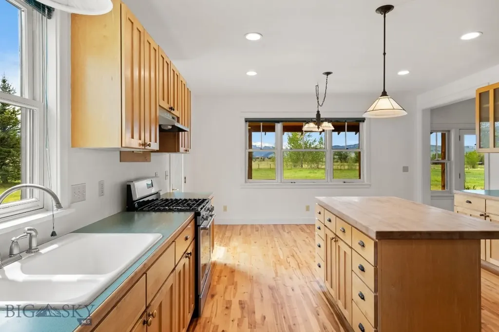 648 Bushnell Road Bozeman MT 59718