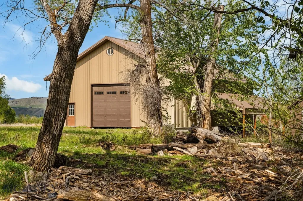 648 Bushnell Road Bozeman MT 59718