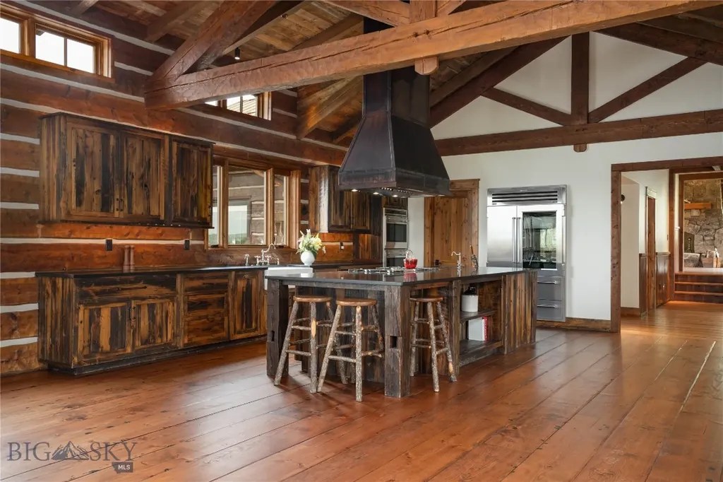 94 Skyband Trail Livingston MT 59047