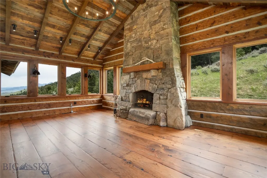 94 Skyband Trail Livingston MT 59047