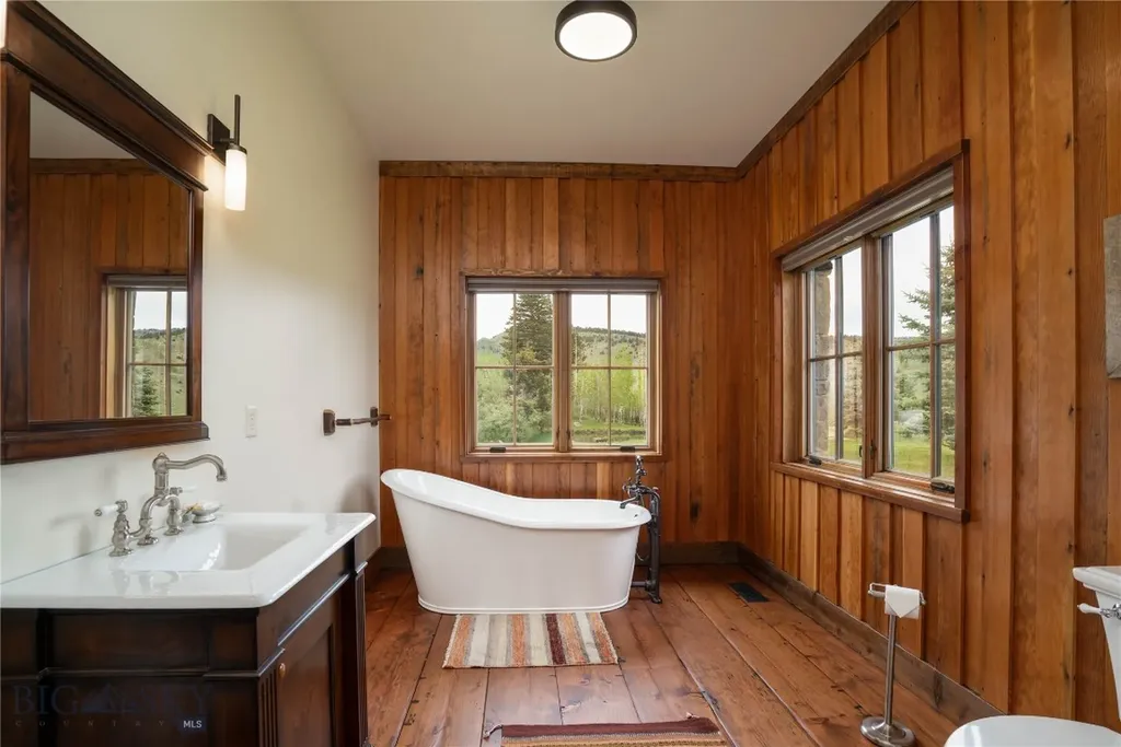 94 Skyband Trail Livingston MT 59047