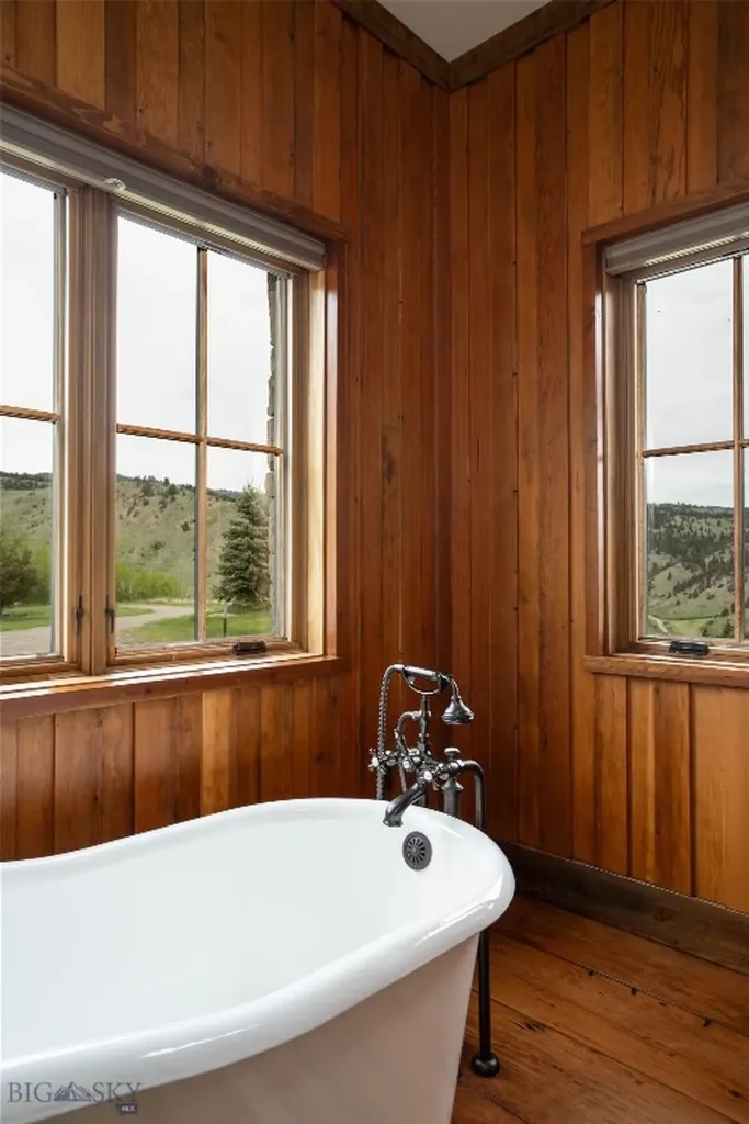 94 Skyband Trail Livingston MT 59047