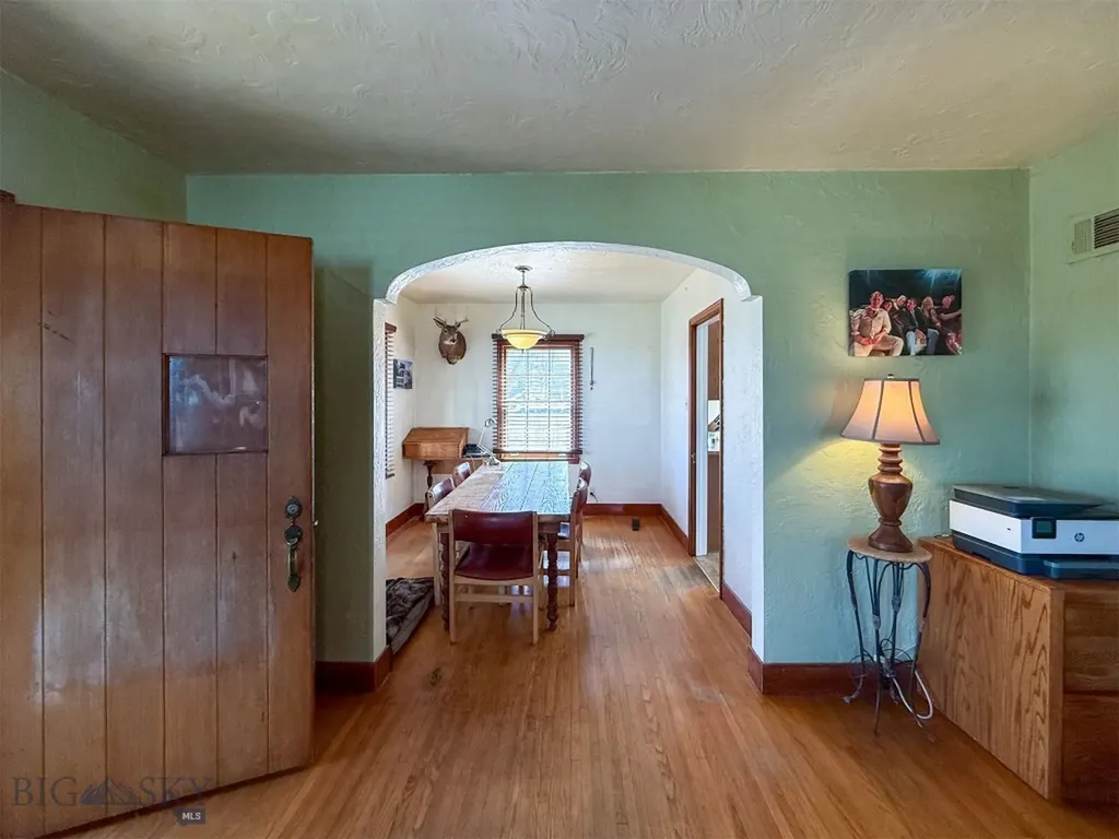 217 8th Avenue N Shelby MT 59474