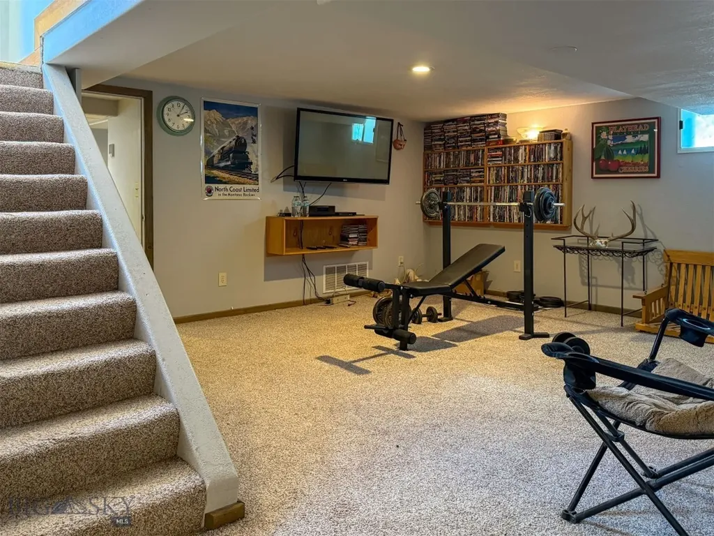 217 8th Avenue N Shelby MT 59474