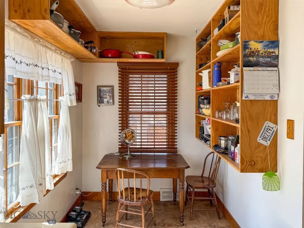 217 8th Avenue N Shelby MT 59474