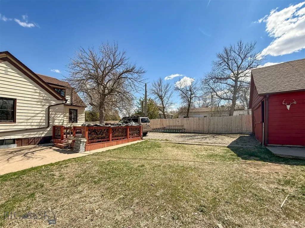 217 8th Avenue N Shelby MT 59474