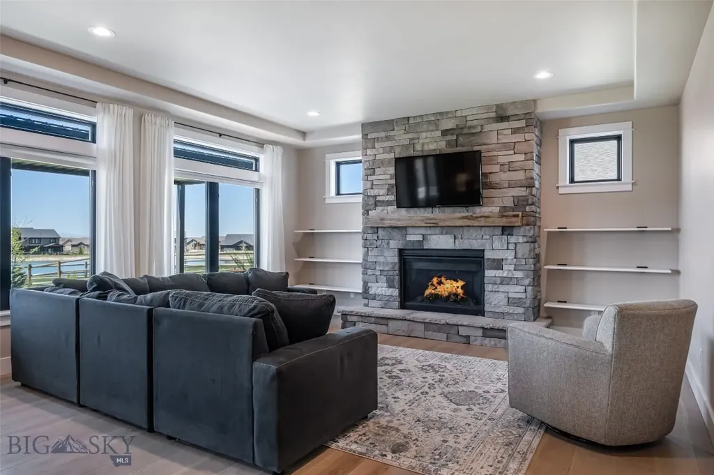 950 White Horse Loop Bozeman MT 59718