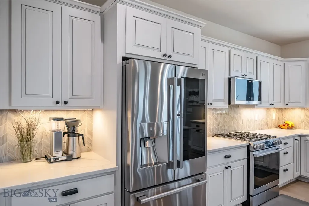 950 White Horse Loop Bozeman MT 59718